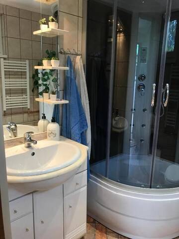 Фото номера Дом с 2 спальнями Дома для отпуска River Side House г. Vārnu Krogs 51